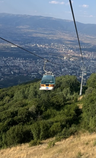 Teleférico de Escopia no Monte Vodna